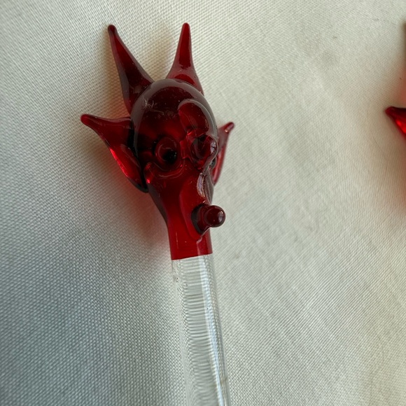 3 Hand blown Glass Devil Swizzle Sticks with Pitch Fork 👺 - Picture 4 of 16